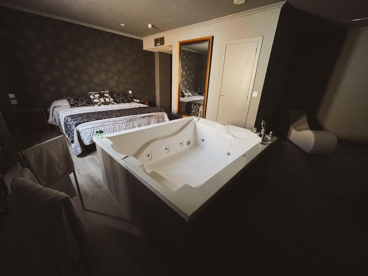 La Siesta Motel Villamarciel ภายนอก รูปภาพ