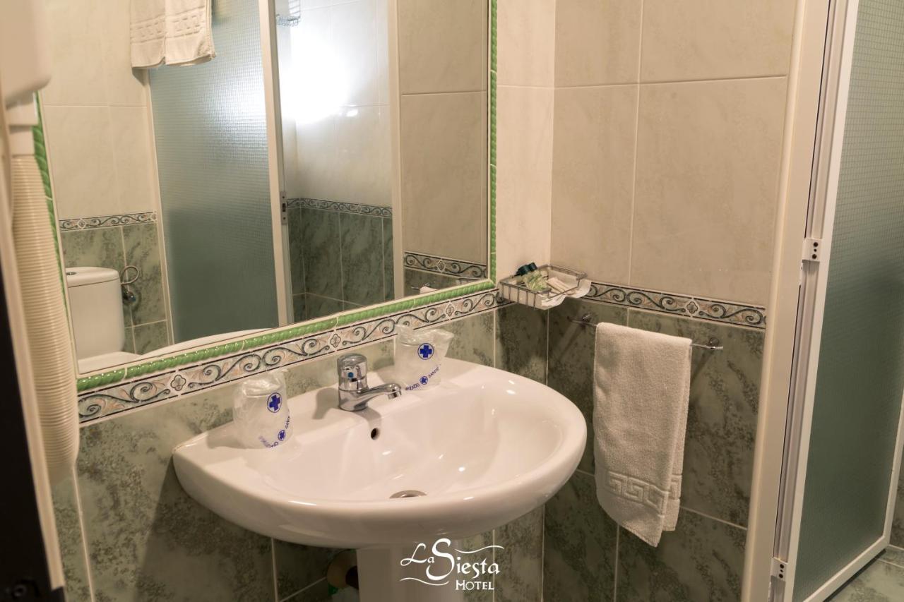 La Siesta Motel Villamarciel ภายนอก รูปภาพ